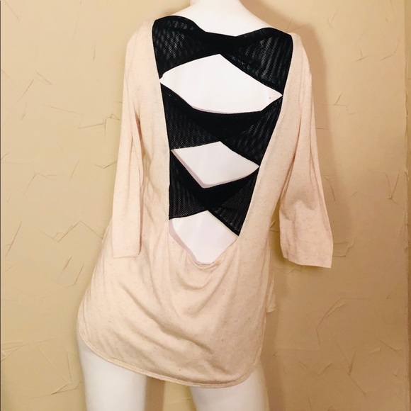 Tela Tops - TELA 3/4 Sleeve Mesh Back Top